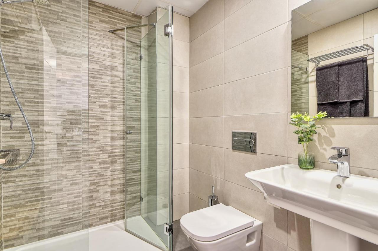 Ab Vialia Estacion Suitemalaga - Parking 외부 사진